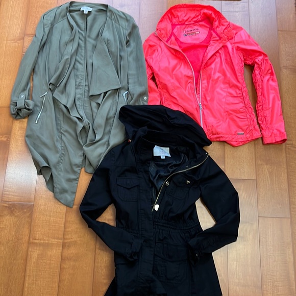 3 coats - Picture 1 of 7